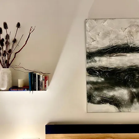 Apartment Epi-center