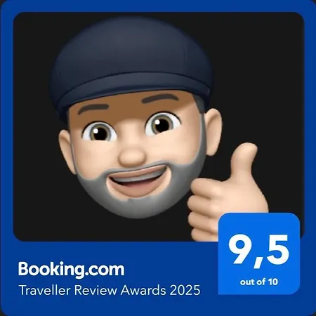 Epi-center דירה *